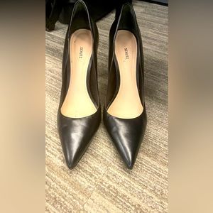 Schutz black leather pump size 39